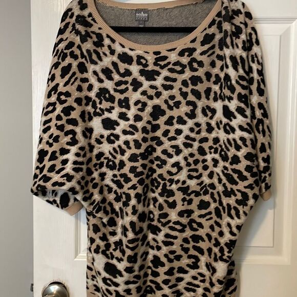 Leopard Print Dolman Sweater  - Picture 3 of 4
